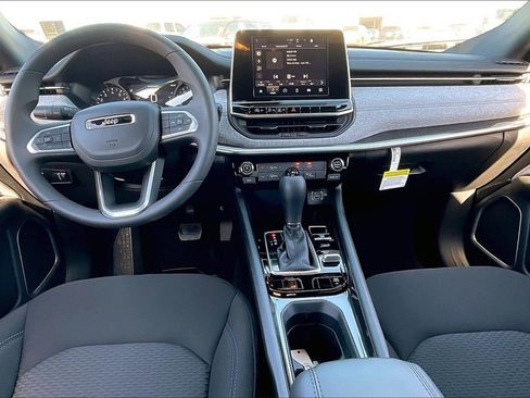New 2025 Jeep Compass Sport image 5