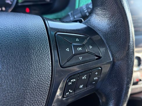 Used 2016 Ford Explorer XLT w/ Equipment Group 202A image 32