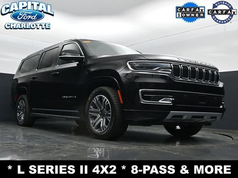 Used 2024 Jeep Wagoneer L Series II RWD image 21