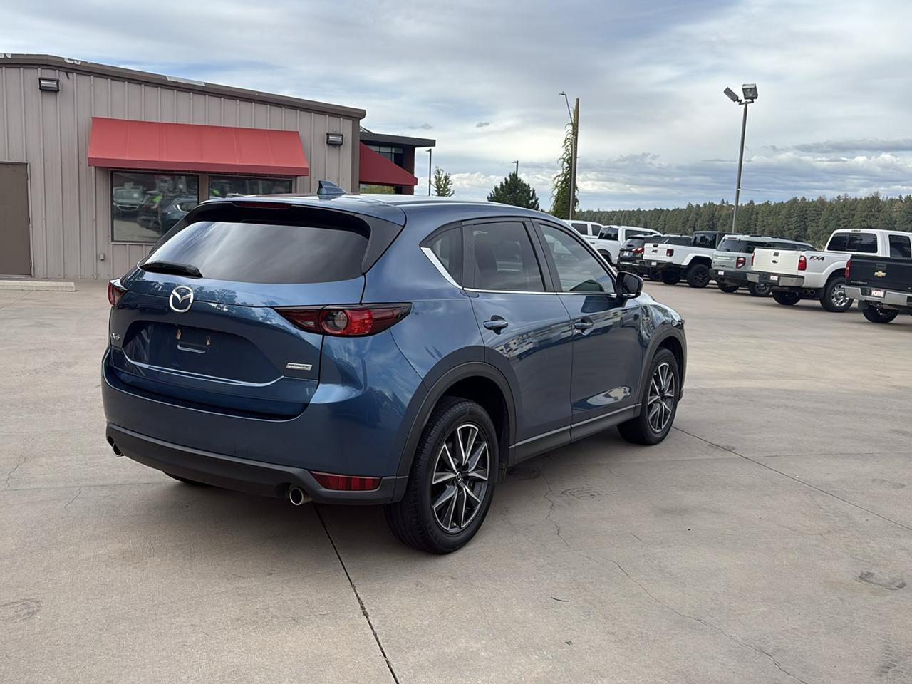 Used 2018 MAZDA CX-5 Touring w/ Preferred Equipment Package FWD image 7