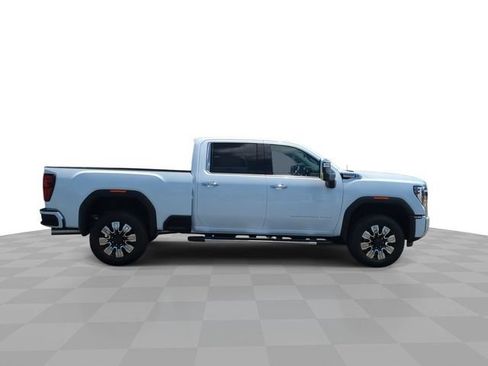 New 2026 GMC Sierra 2500 Denali w/ Denali Reserve Package AWD/4WD image 9