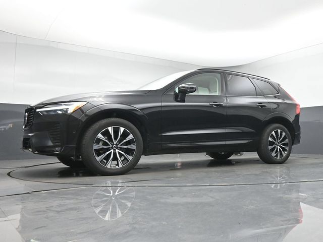 Used 2024 Volvo XC60 B5 Plus w/ Protection Package Premier AWD/4WD image 13