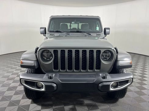 Used 2022 Jeep Gladiator Sport image 2