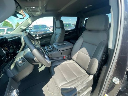 Used 2026 GMC Sierra 1500 SLT AWD/4WD image 21