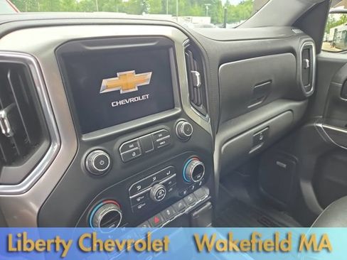 Used 2020 Chevrolet Silverado 1500 LTZ w/ LTZ Plus Package AWD/4WD image 17