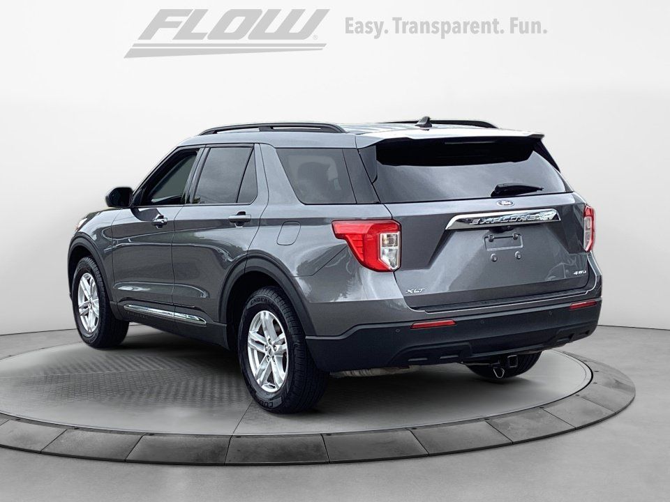 Used 2022 Ford Explorer XLT AWD/4WD image 6