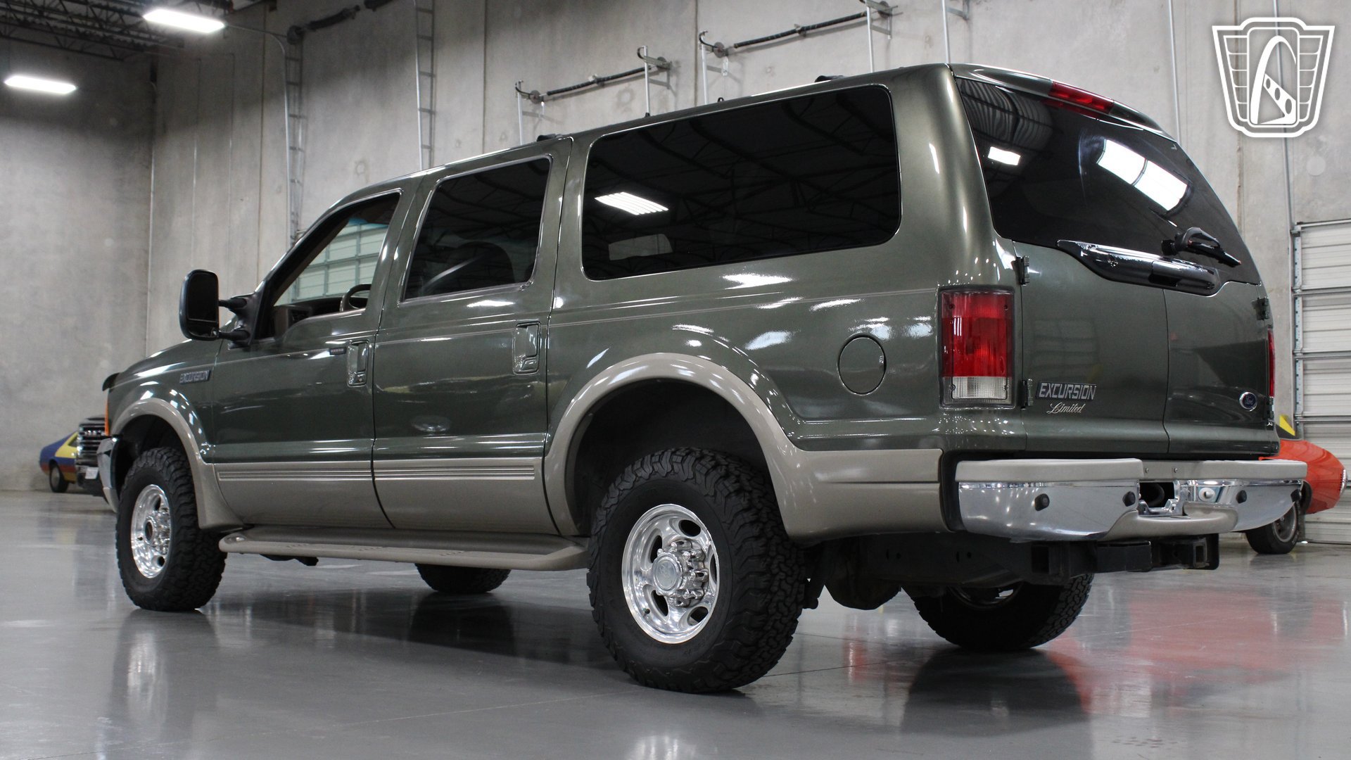 Used 2001 Ford Excursion Limited AWD/4WD image 29