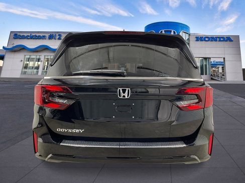 New 2026 Honda Odyssey EX-L image 4