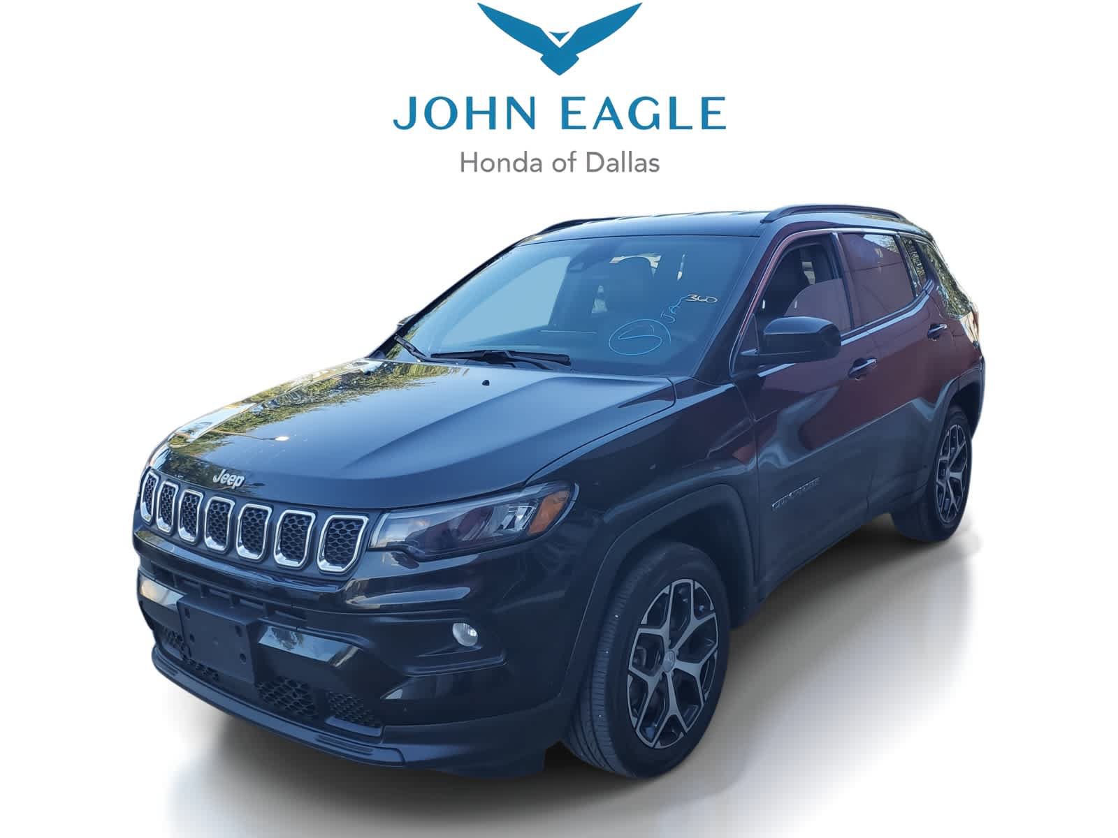 Used 2024 Jeep Compass Latitude AWD/4WD image 1