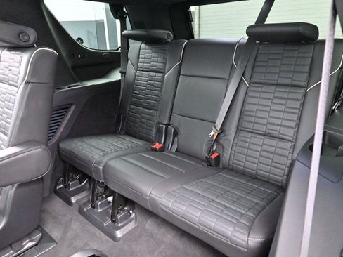 Used 2022 Cadillac Escalade Sport Platinum image 33