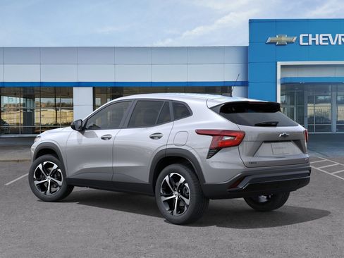 New 2026 Chevrolet Trax RS w/ Driver Confidence Package FWD image 3