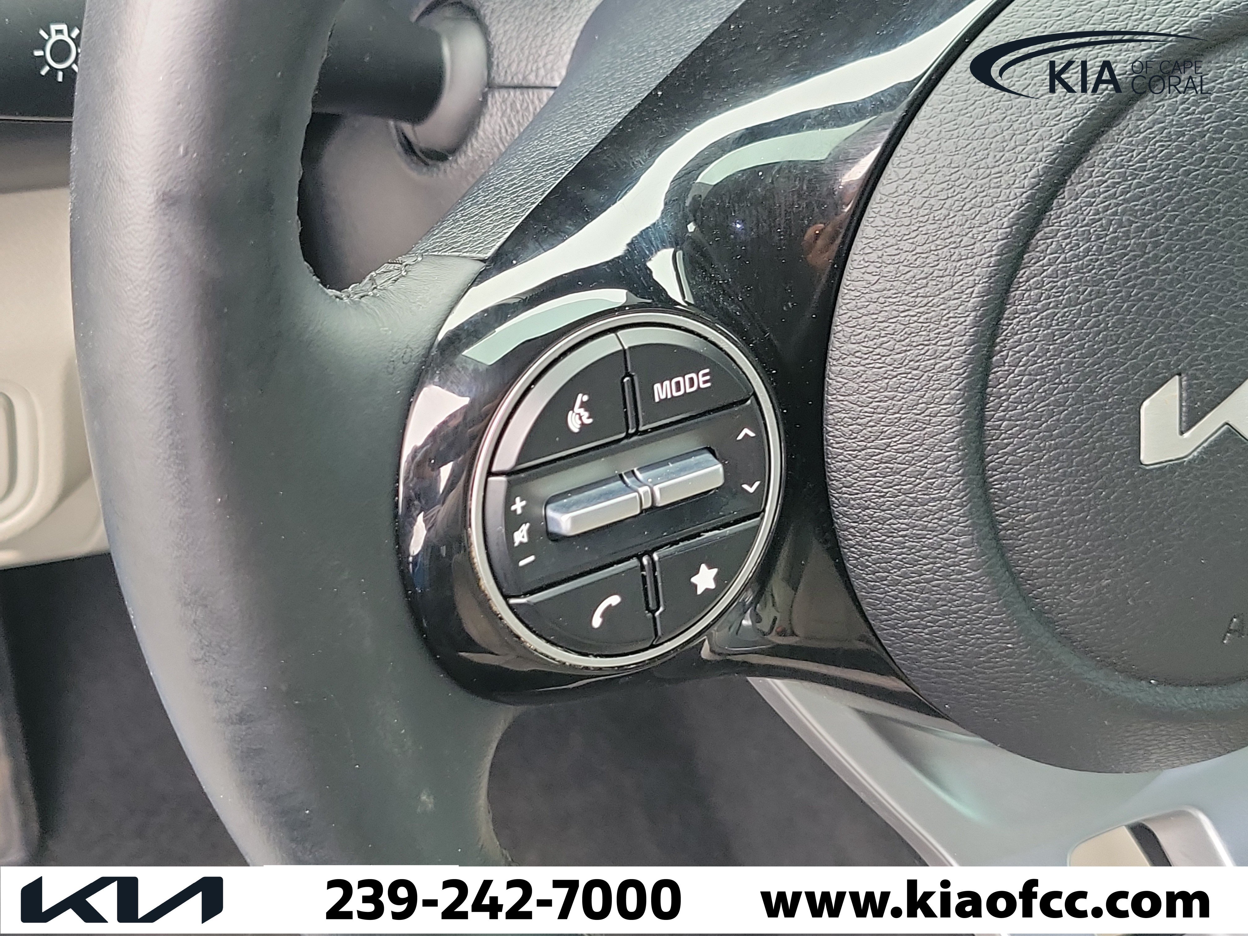 Certified 2025 Kia Soul EX FWD image 26