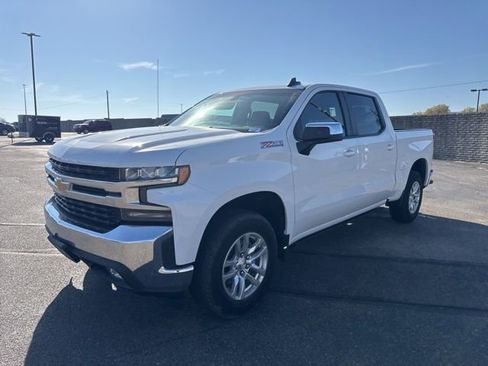 Used 2019 Chevrolet Silverado 1500 LT w/ All-Star Edition image 3