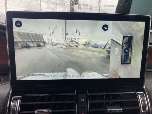 Certified 2022 Lincoln Navigator Reserve image 25