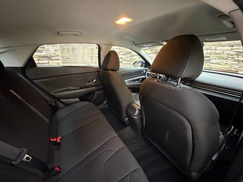 Certified 2023 Hyundai Elantra SEL w/ Convenience Package image 28