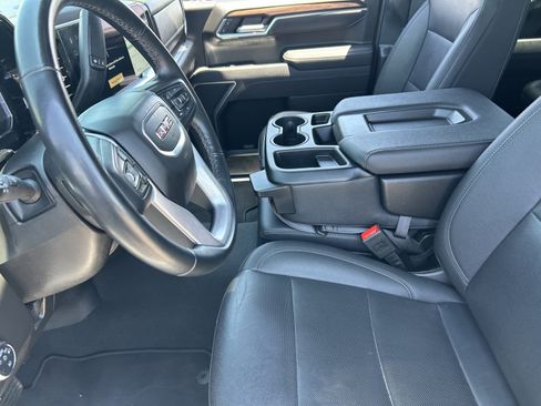 Certified 2025 GMC Sierra 1500 SLT RWD image 25