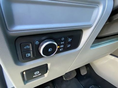 Used 2025 Ford F150 XLT w/ Equipment Group 301A Standard AWD/4WD image 18