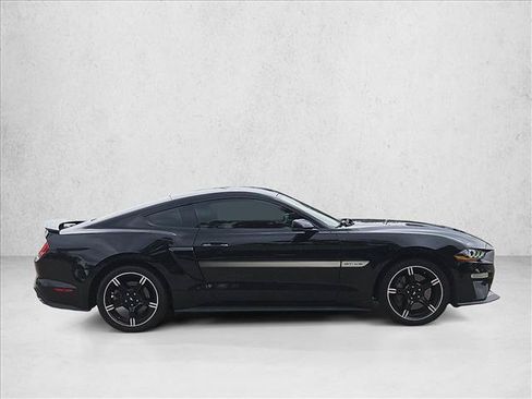 Used 2019 Ford Mustang GT Premium w/ Equipment Group 401A RWD image 4