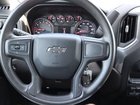 Used 2020 Chevrolet Silverado 1500 Custom Trail Boss w/ Custom Convenience Package AWD/4WD image 6