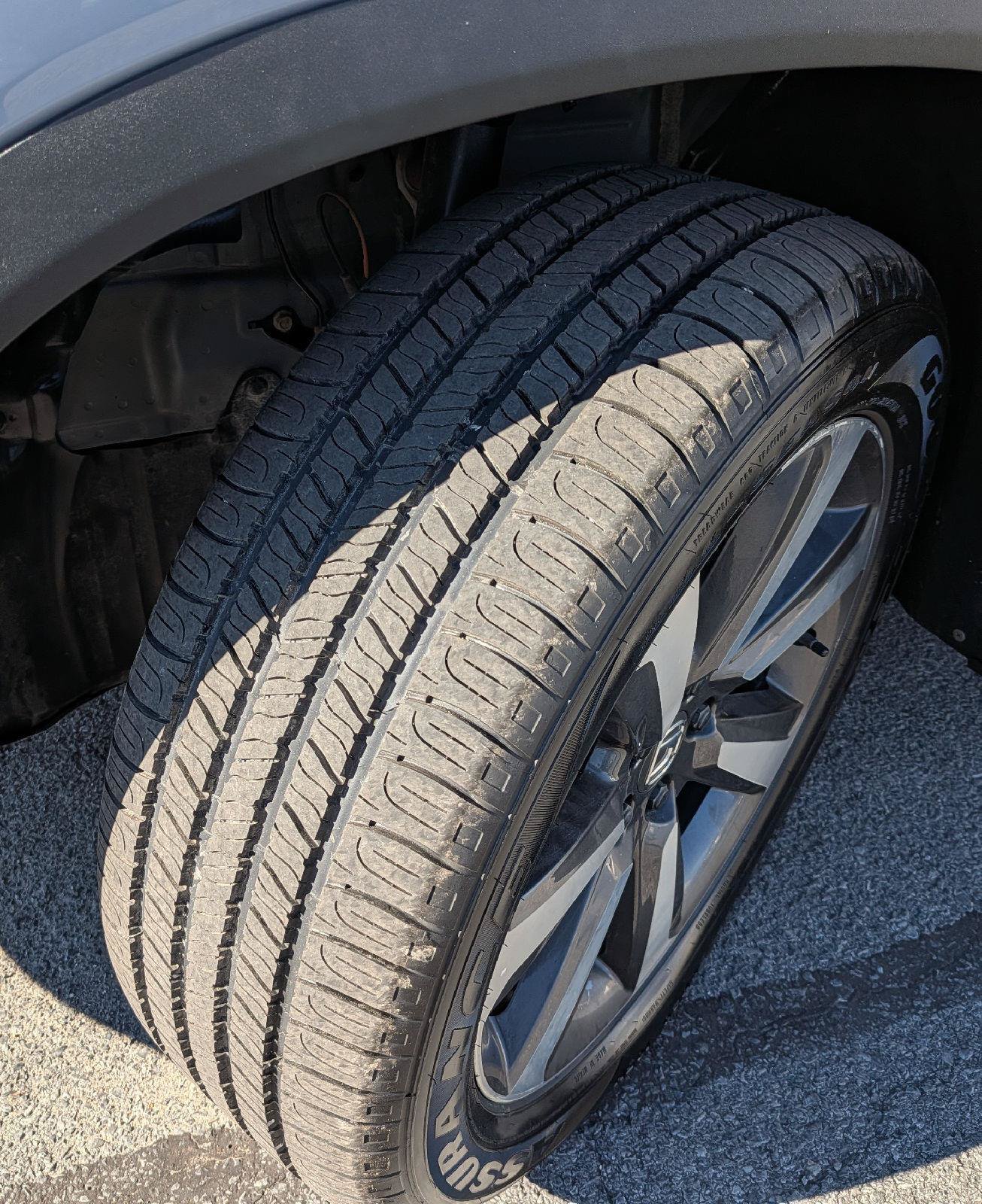 Certified 2025 Honda Pilot Touring image 11