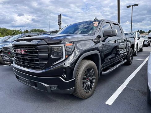 Used 2024 GMC Sierra 1500 Elevation AWD/4WD image 2