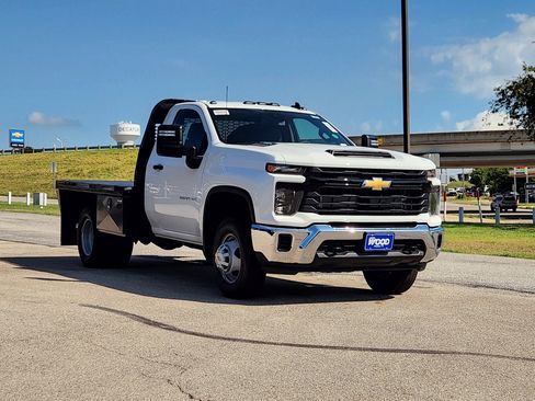 New 2025 Chevrolet Silverado 3500 W/T w/ WT Convenience Package image 2