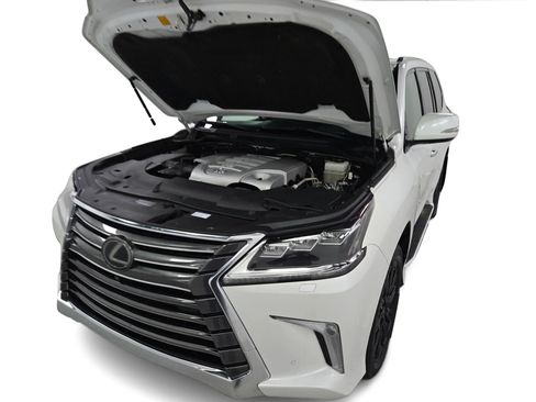 Used 2018 Lexus LX 570 4WD image 11