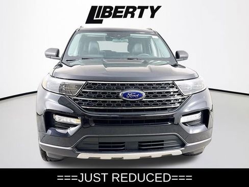 Used 2022 Ford Explorer XLT w/ Equipment Group 202A image 2