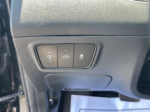 Used 2022 Hyundai Santa Cruz SEL Premium w/ Cargo Package AWD/4WD image 12