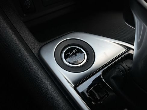 Used 2025 Nissan Sentra SV FWD image 23