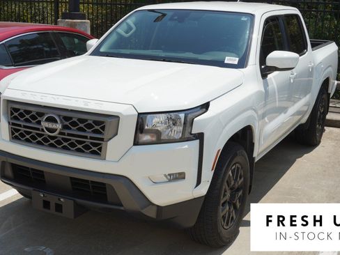 Used 2024 Nissan Frontier SV w/ SV Convenience Package RWD image 1