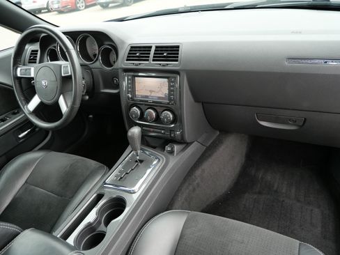Used 2008 Dodge Challenger SRT8 RWD image 10