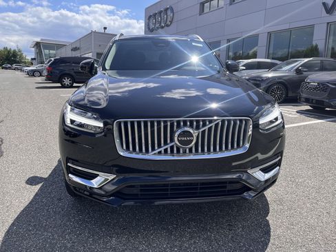 Certified 2024 Volvo XC90 B5 Core image 2