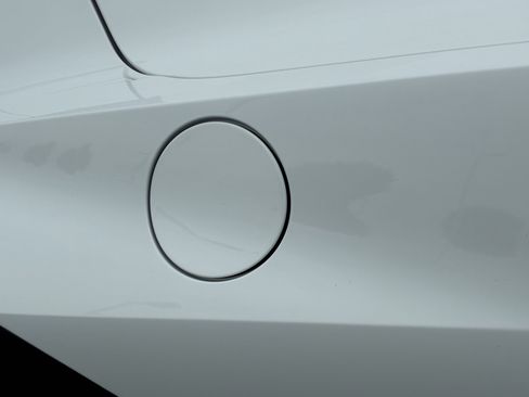 Used 2025 Chevrolet Corvette Stingray Premium Conv w/ Z51 Performance Package RWD image 12
