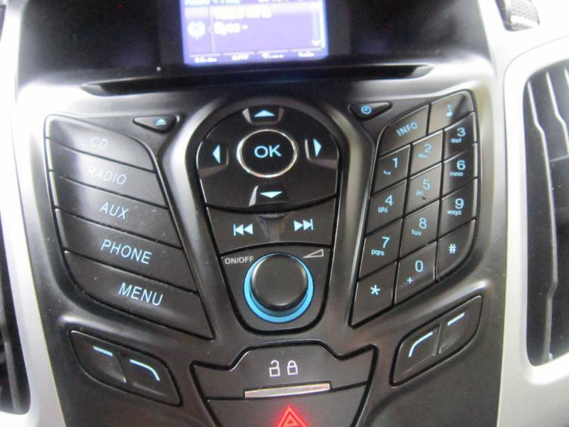 Used 2013 Ford Focus SE FWD image 17