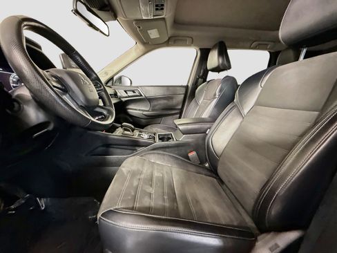 Used 2023 Mitsubishi Outlander SE AWD/4WD image 22