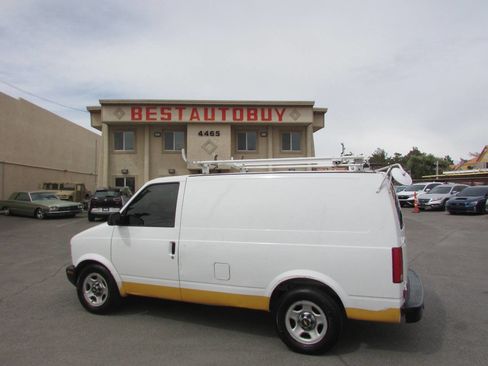 Used 2004 Chevrolet Astro image 4
