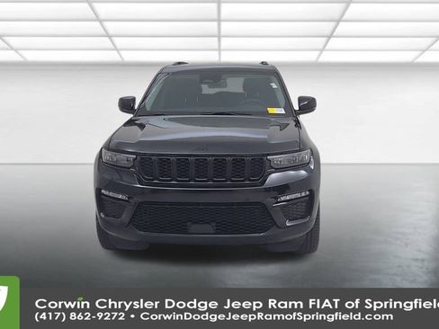 Certified 2023 Jeep Grand Cherokee Limited w/ Black Appearance Package image 5