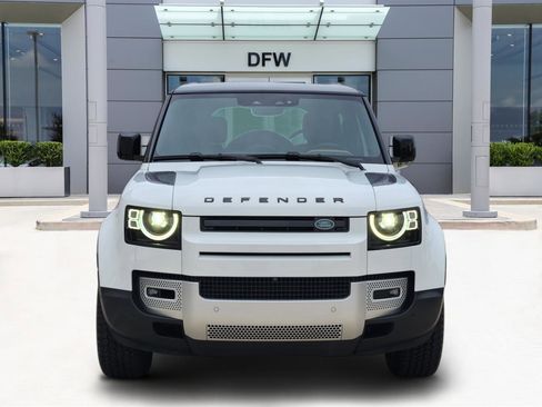 Certified 2025 Land Rover Defender 90 S image 2