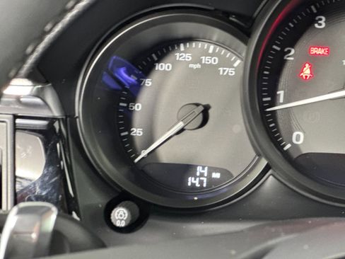 New 2026 Porsche Macan image 30