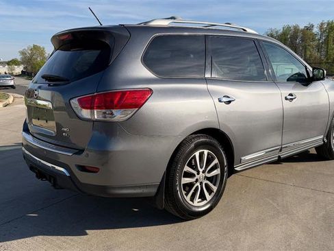 Used 2015 Nissan Pathfinder SL w/ SL Premium Package image 5
