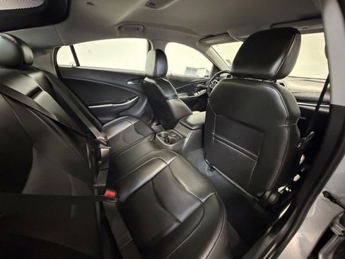 Used 2018 Chevrolet Volt Premier w/ Driver Confidence Package image 12