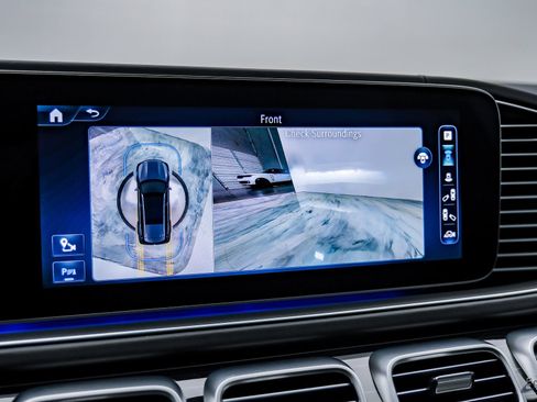 Used 2024 Mercedes-Benz Maybach GLS 600 4MATIC image 48