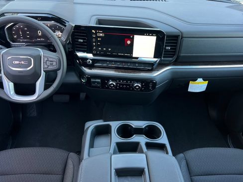 New 2026 GMC Sierra 1500 Elevation w/ X31 Off-Road Package AWD/4WD image 10