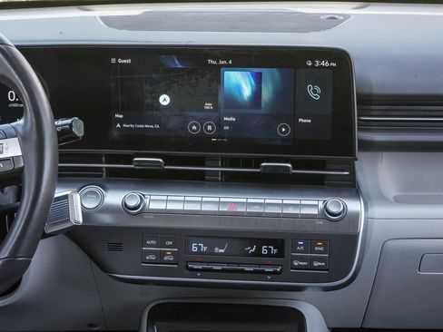 Used 2024 Hyundai Kona Limited AWD/4WD image 13