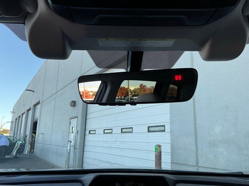 Used 2021 Subaru Ascent Premium w/ Sport Package image 18