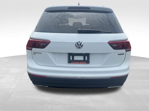 Used 2020 Volkswagen Tiguan SE w/ Panoramic Sunroof Package AWD/4WD image 5