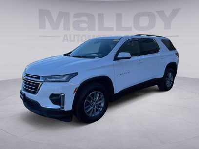 Used 2023 Chevrolet Traverse LT