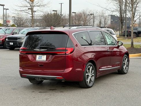 Certified 2021 Chrysler Pacifica Pinnacle image 7