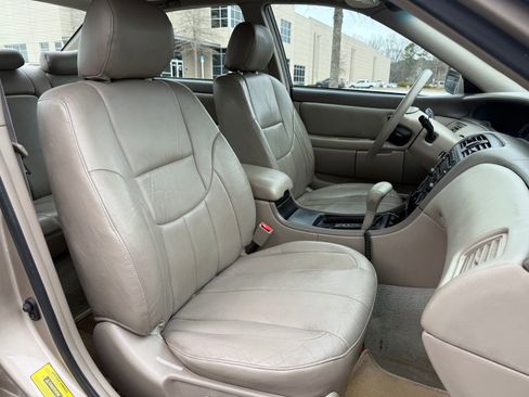 Used 2000 Toyota Avalon XL image 35